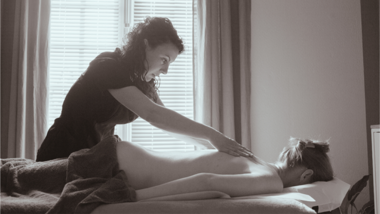 Massages et Soins; Toucher bien-être et thérapeutique